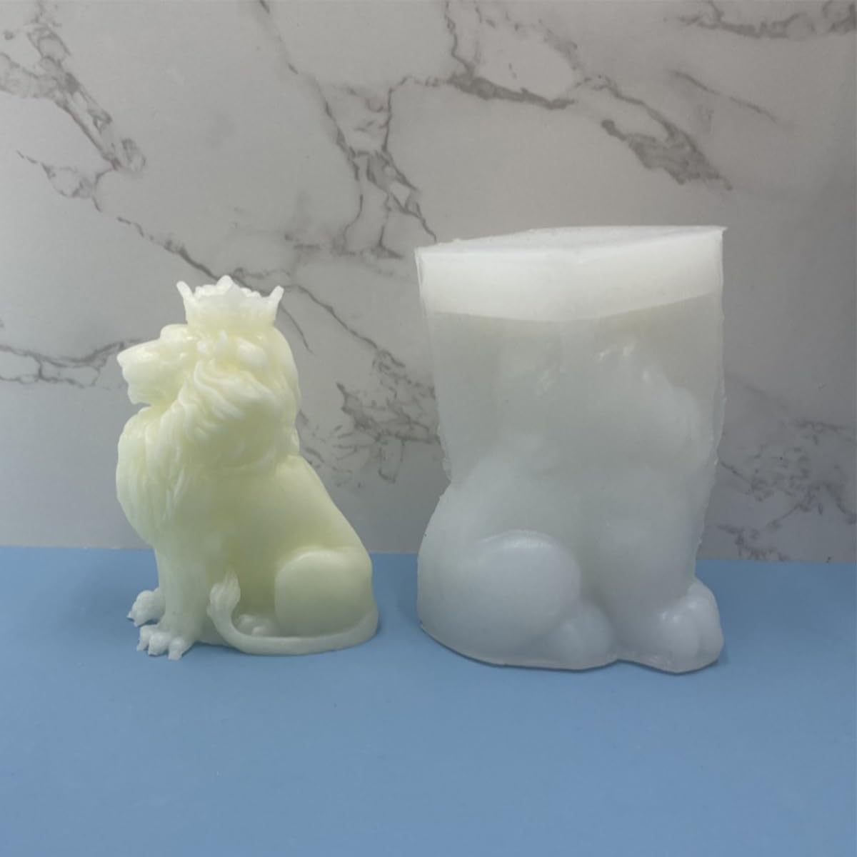 HASTHIP 3D Lion Candle Mold for Resin and Chocolate Crafts featuring Crown Design 5.7x9.4cm Silicone