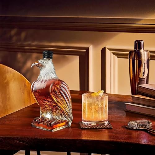 HASTHIP® Whiskey Decanter Set Eagle Glass Bottle with Stopper, 750ml Lead-Free Crystal Liquor Dispenser for Scotch, Bourbon, Vodka, Cognac & Wine, Unique Gift for Men, Home Bar Accessories