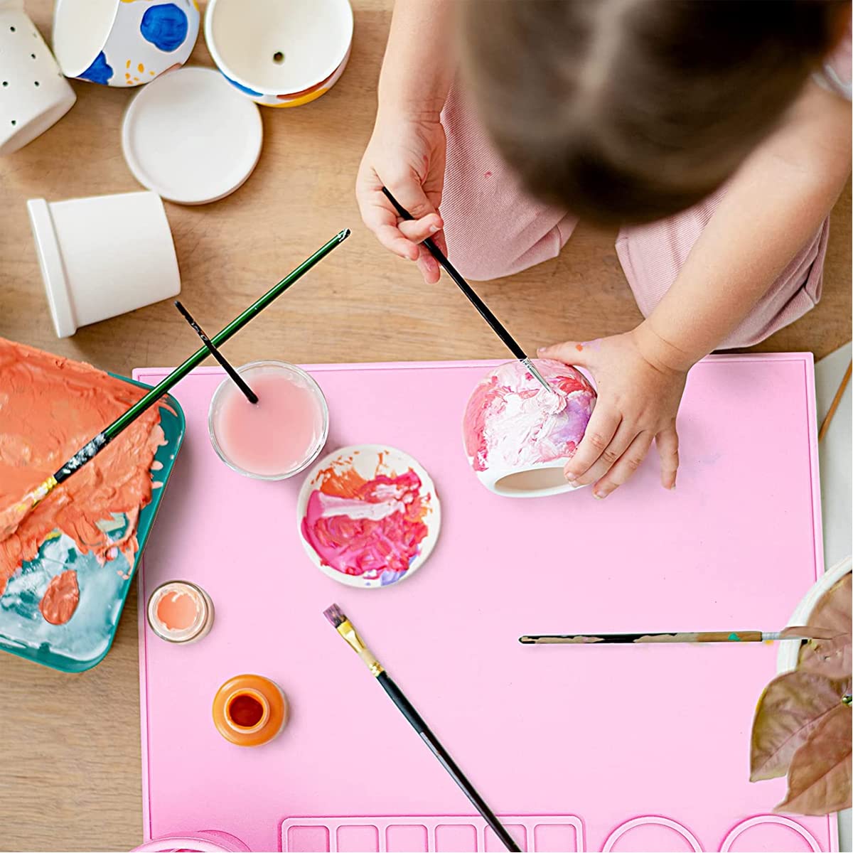 43*38cm Silicone Craft Mat for Painting Play Doh and Clay for Kids, Non-Stick Multipurpose Silicone Sheet with Cleaning Cup and Palette for Arts and Crafts, Painting, Casting