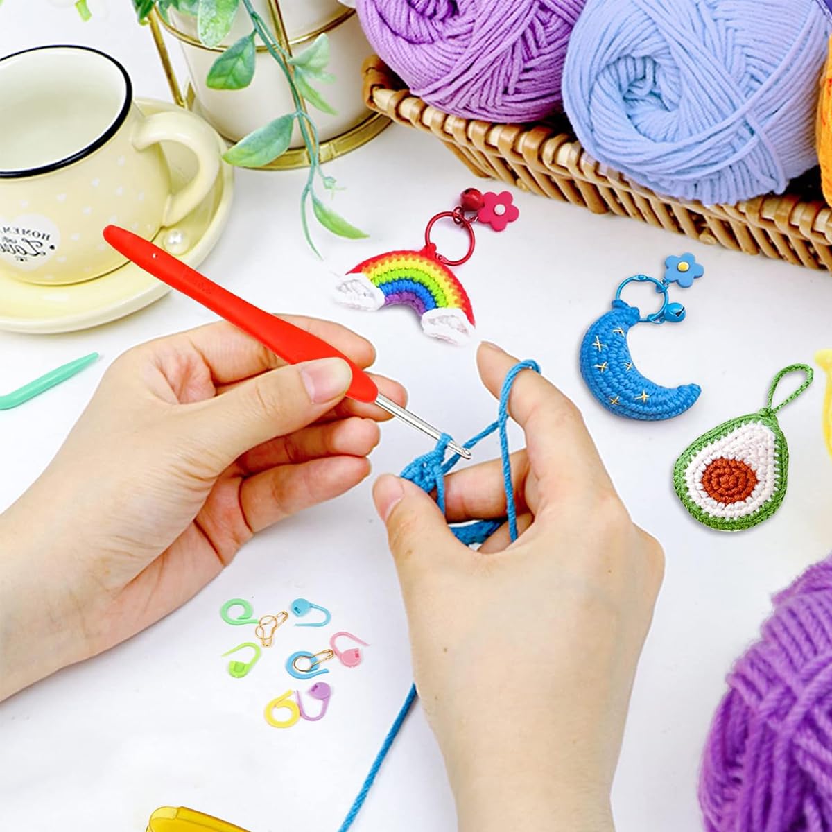 HASTHIP Crochet Kit for Beginners with 130 Pieces and Full Size Hooks | Color Yarn Set