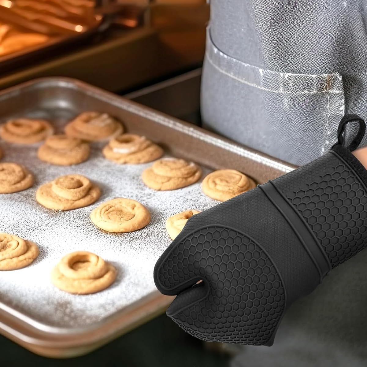 HASTHIP Oven Gloves for Cooking with Anti Slip Palm and Thicken Cotton Padding Black