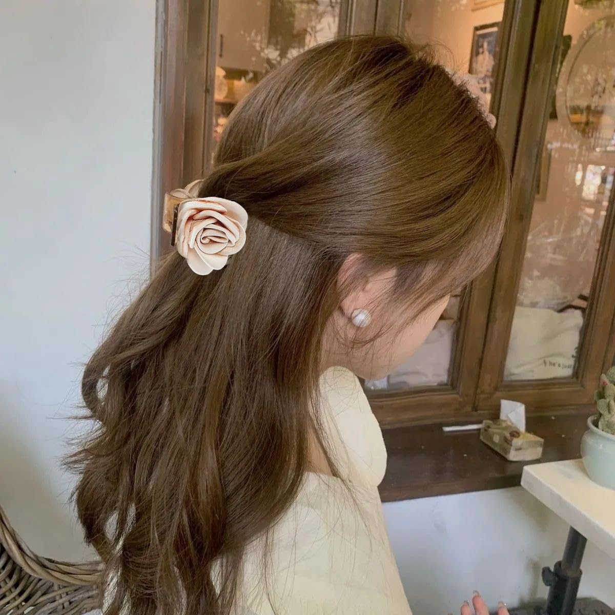 HASTHIP® 3 Piezas Clips de Garra con Flor de Rosa,Pinzas Pelo Acrílicas con Resorte Fuerte,Accesorios Elegantes para Mujeres y Niñas Estilo Medio Recogido Ligero y Duradero