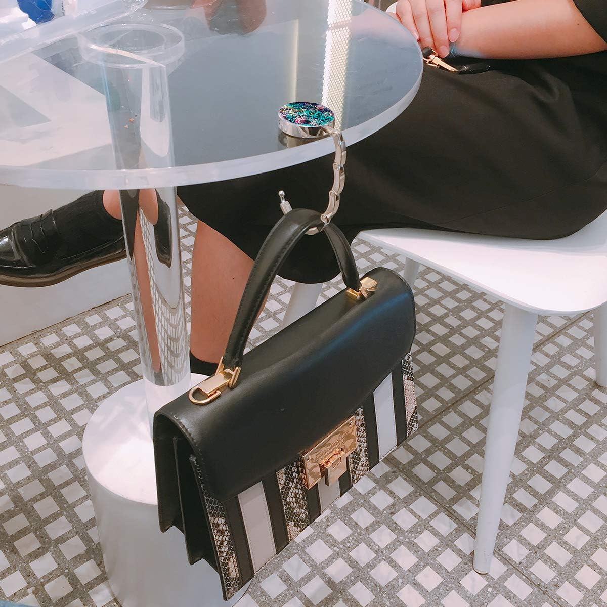 HASTHIP® 3Pcs Desk Bag Hanger Aesthetic Mandala Metal Bag Hanger Portable Folding Bag Ring Hanger for Table, Office Desk Aluminum Alloy Removable Hooks for Bags, Handbag, Backpack