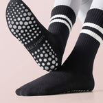 HASTHIP® 2 Pair Yoga Socks for Women,Cotton Anti Skid Pilates Crew Socks with Silicone Grip for Yoga/Pilates/Dance/Ballet,Anti Odor Breathable Workout/Home Black & White