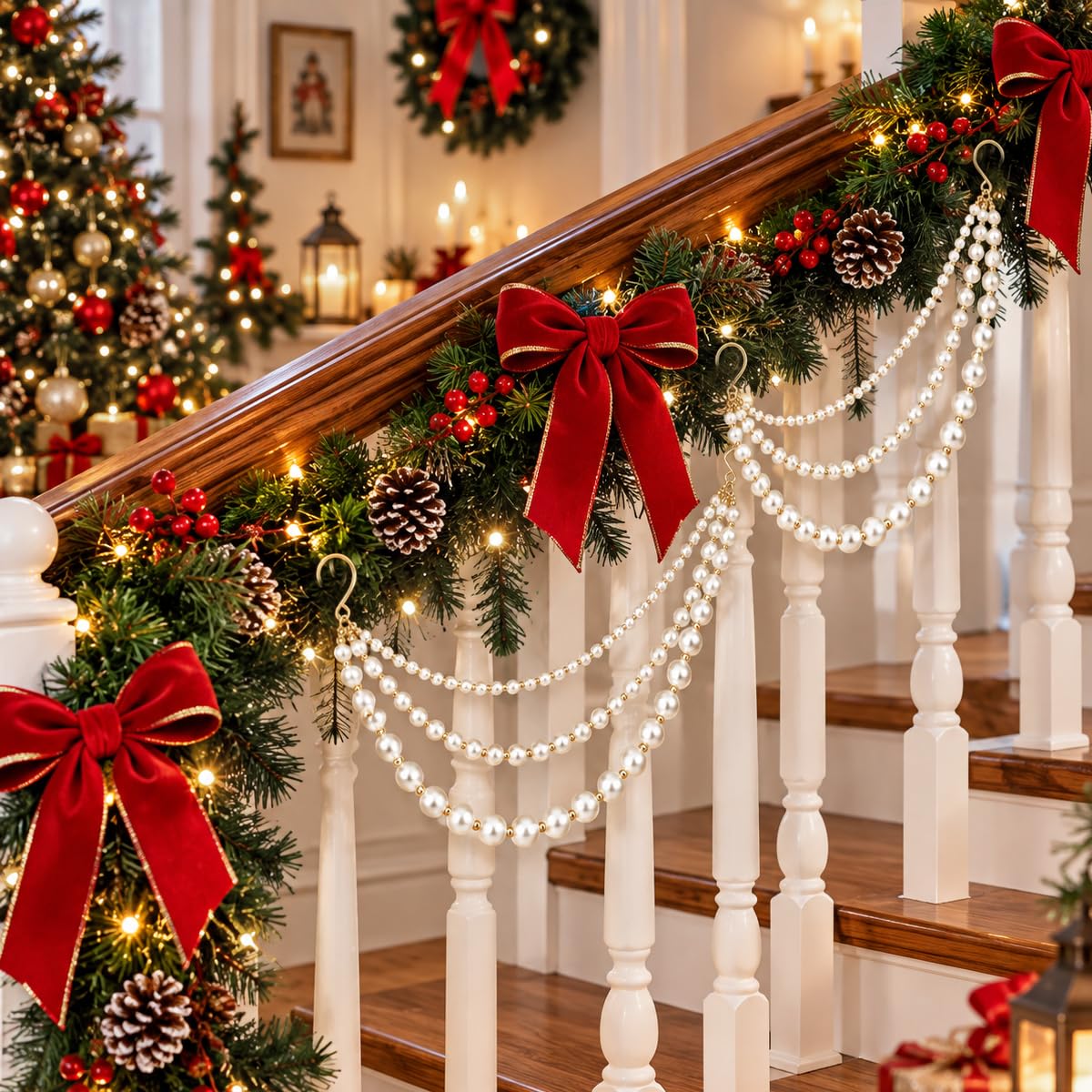 HASTHIP 2-Piece Christmas Pearl Garland, Cascading Faux Bead Chains with Pre-Installed Spiral Hooks