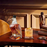 HASTHIP® Whiskey Decanter Set Eagle Glass Bottle with Stopper, 750ml Lead-Free Crystal Liquor Dispenser for Scotch, Bourbon, Vodka, Cognac & Wine, Unique Gift for Men, Home Bar Accessories
