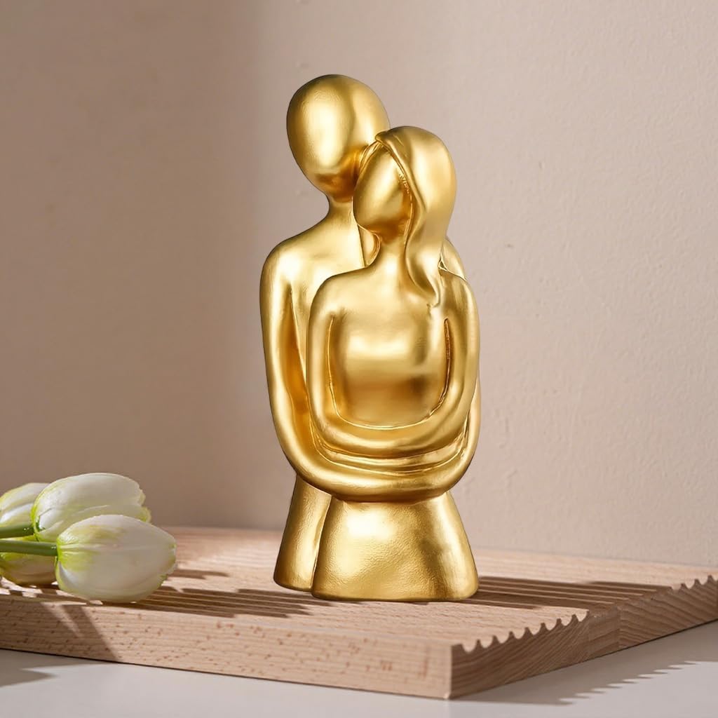 HASTHIP Romantic Couple Desk Statue for Home Decor with 1.96x4.21 in Golden Resin Finish