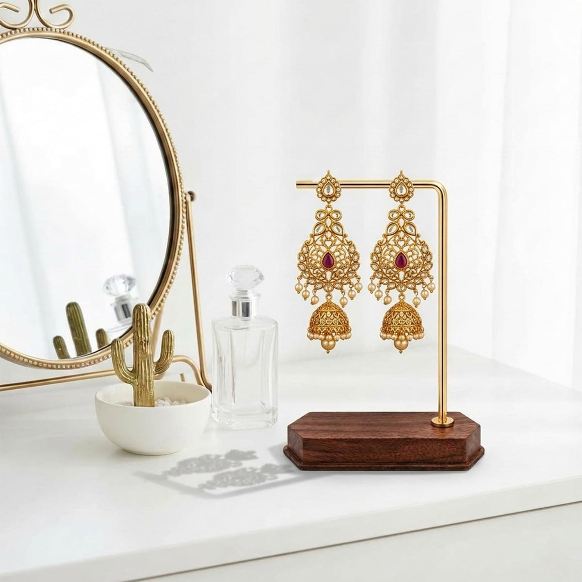 HASTHIP Earring Display Stand with Metal Frame, Wooden Base and Bronze Finish, 11.5 cm Tall