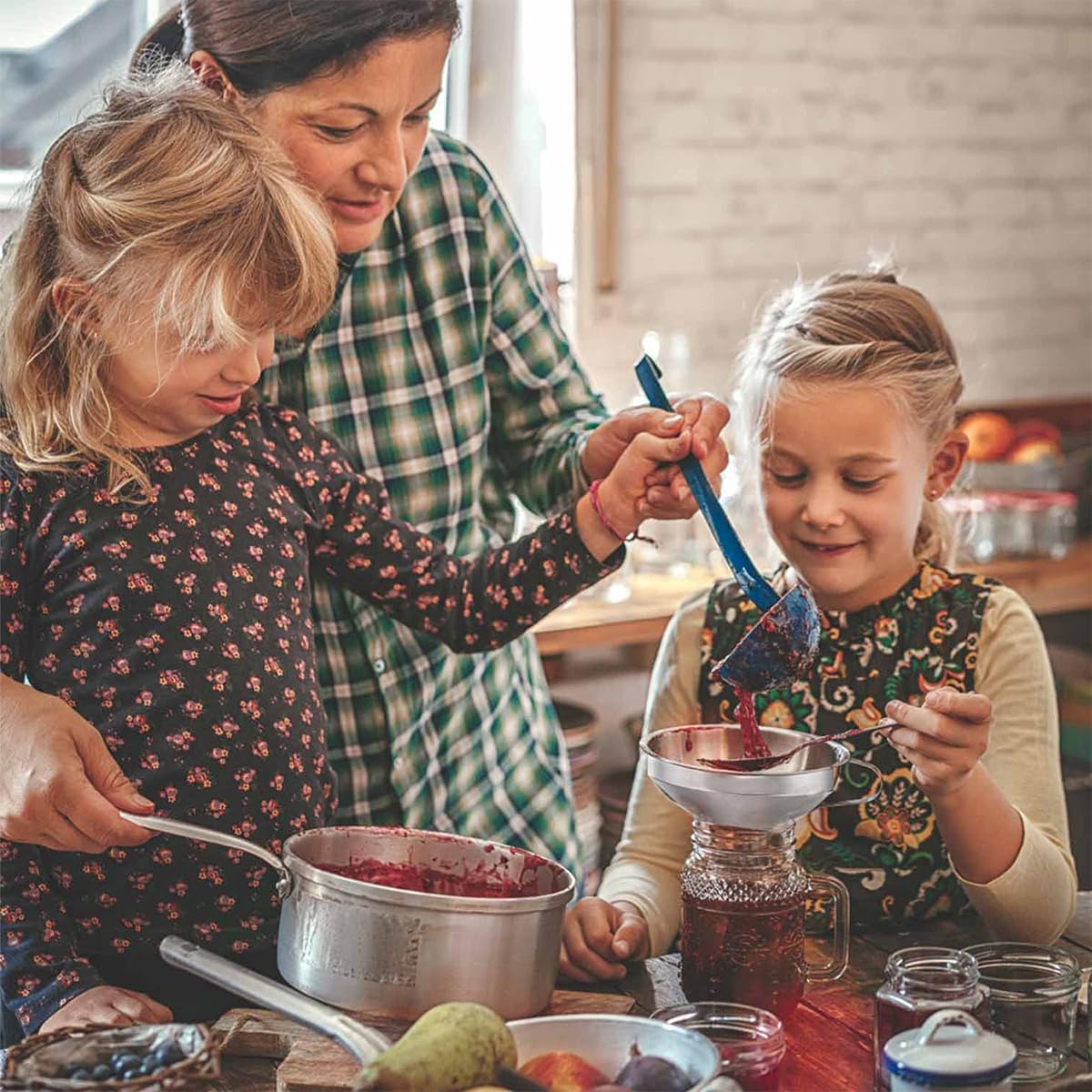 HASTHIP Kitchen Funnel for Oil and Homemade Drinks featuring 100 Mesh Strainer | 5.12 in Food Grade Stainless Steel