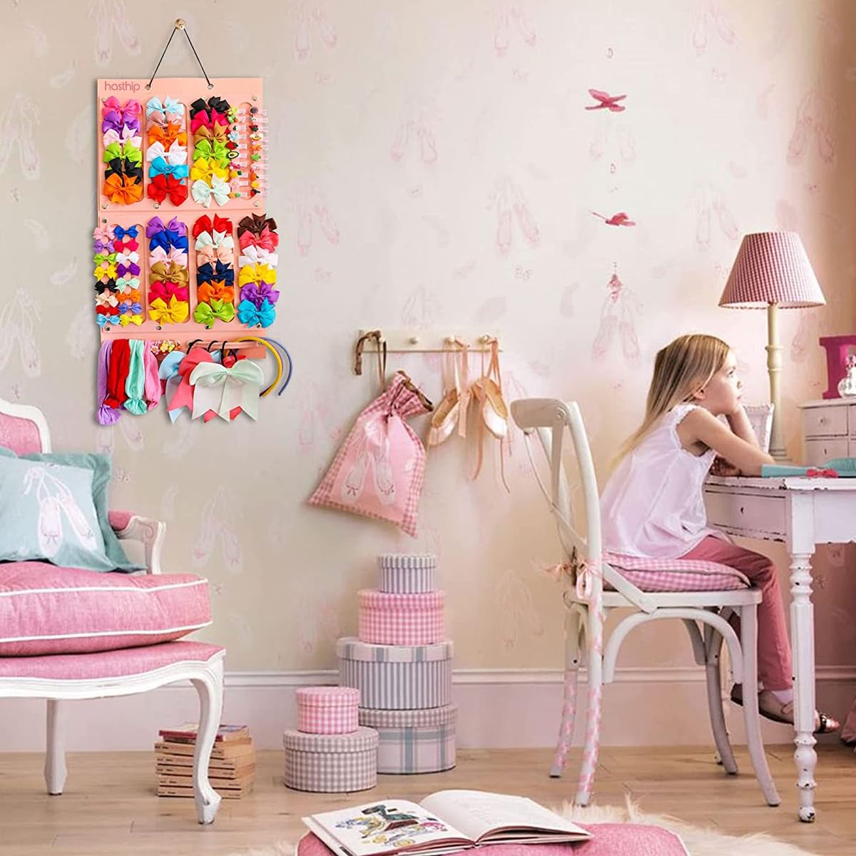 HASTHIP Hair Bows Holder for Girls featuring 16 Ribbons & 2 Carabiners | Soft Felt Wall Organizer