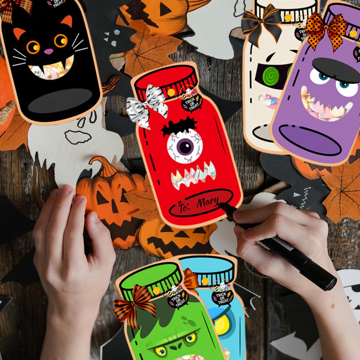 HASTHIP Halloween Treat Bag Fillers for Trick or Treat with 18 Sets 9 Designs | Paper Candy Pouches