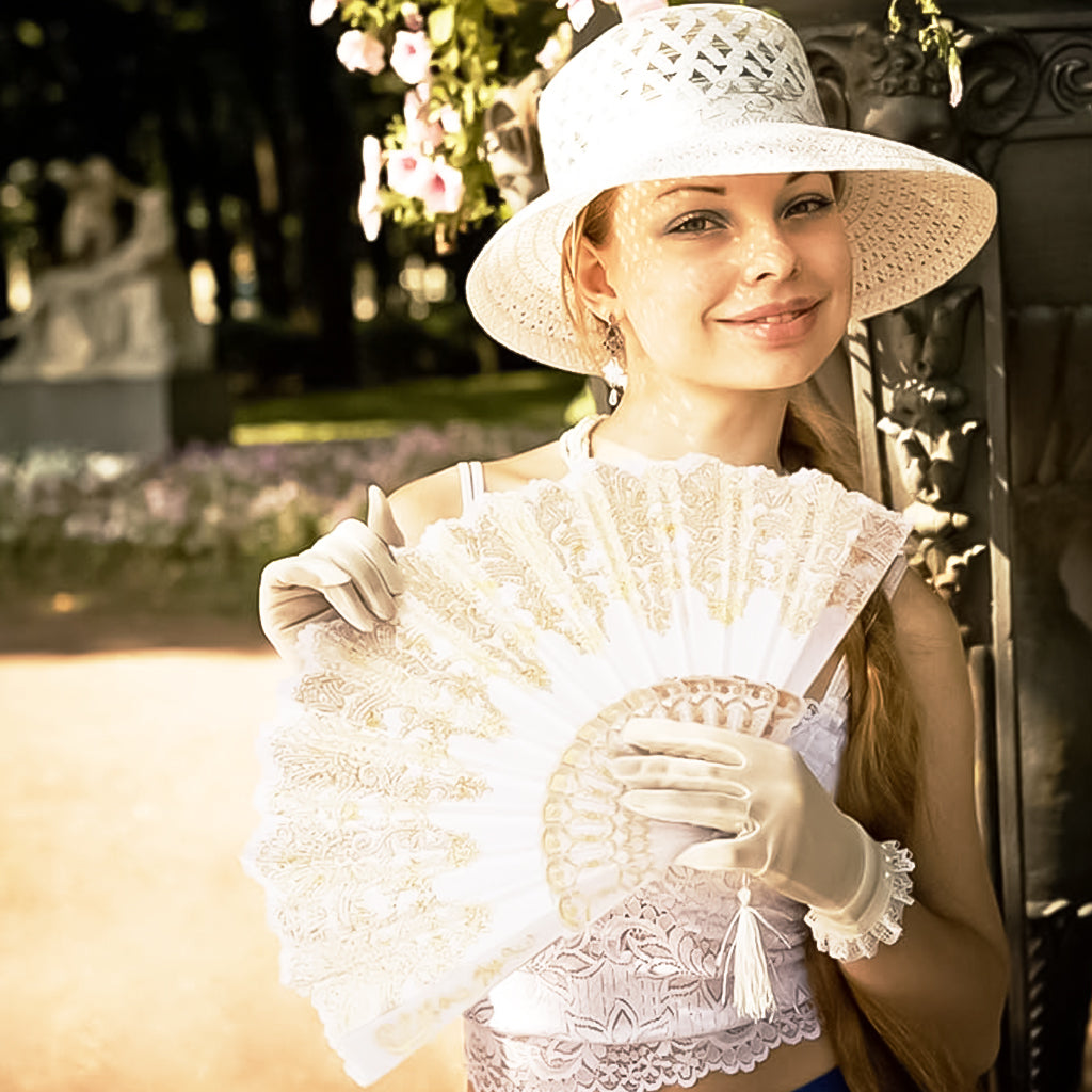 HASTHIP® Hand Fan Elegant White Fabric Hand Fan Traditional Chinese Fan with Tassel Charm Summer Fan Handheld Cooling Fan Travel Hand Fan Gift for Girls Women, 9 inches